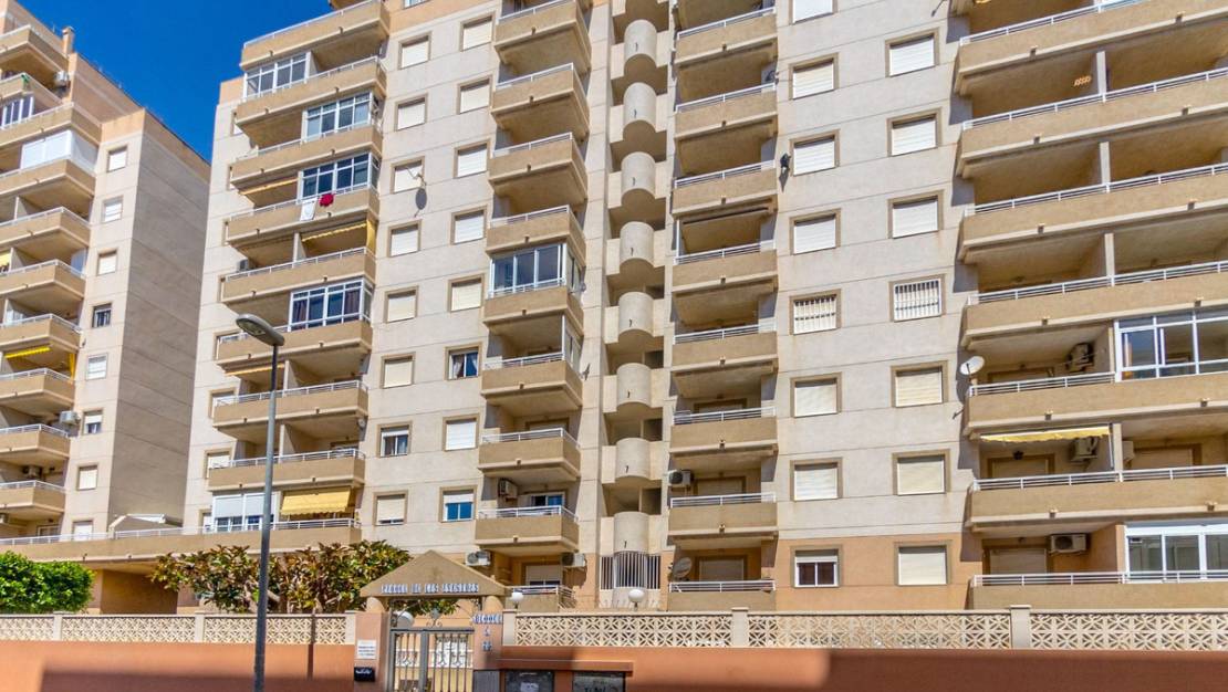 Venta - Apartment - Torrevieja - Torrevieja Centro