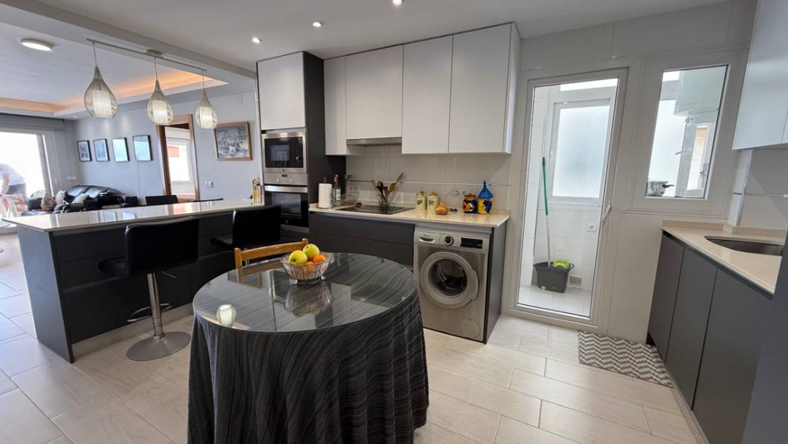 Venta - Apartment - Torrevieja - Torrevieja Centro