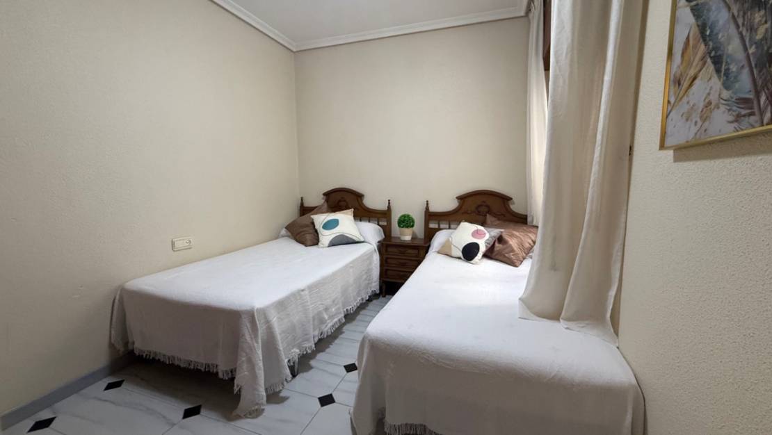 Venta - Apartment - Torrevieja - Torrevieja Centro