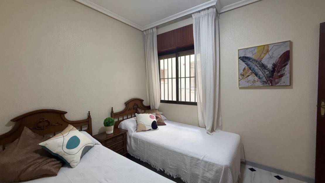 Venta - Apartment - Torrevieja - Torrevieja Centro