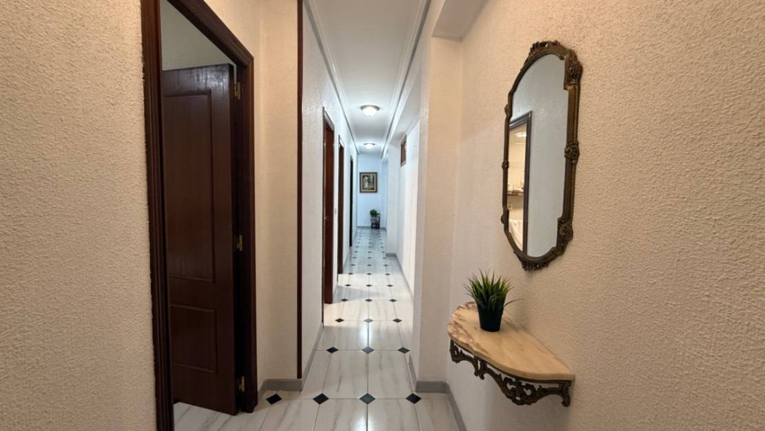 Venta - Apartment - Torrevieja - Torrevieja Centro