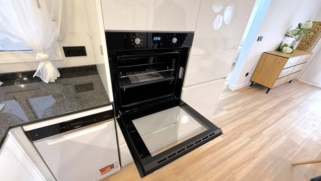 Venta - Apartment - Torrevieja - Torrevieja Centro