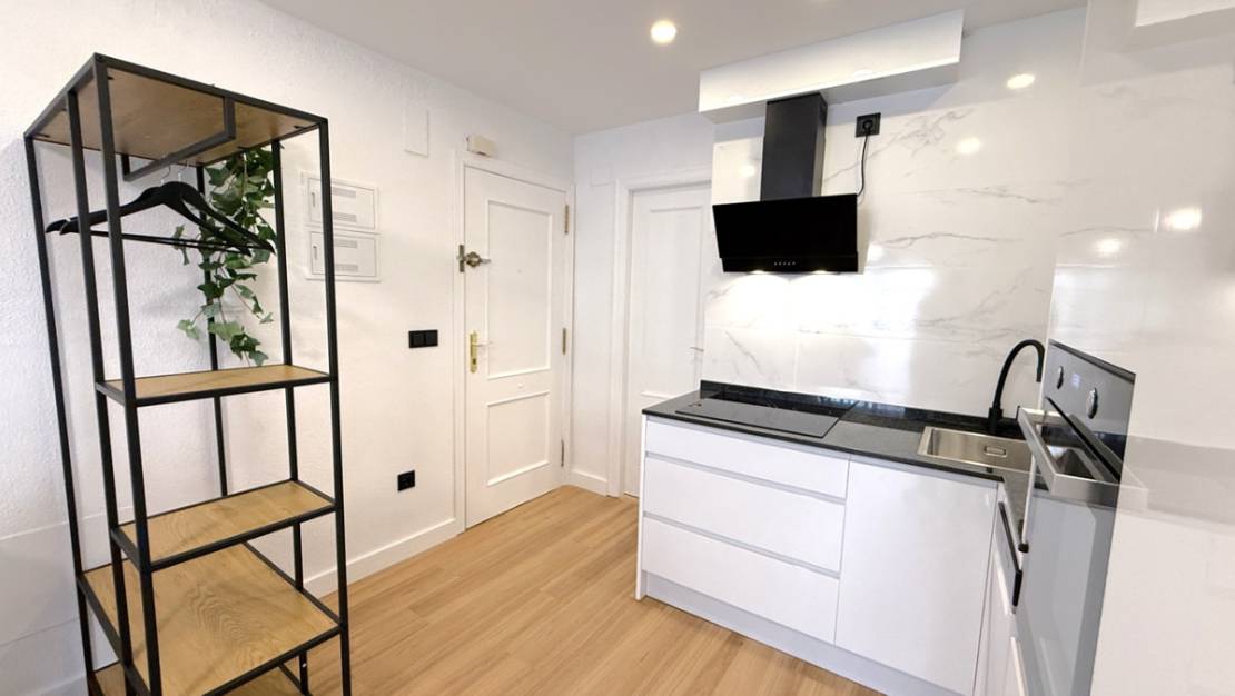 Venta - Apartment - Torrevieja - Torrevieja Centro