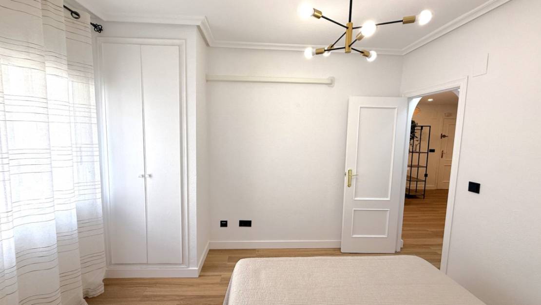 Venta - Apartment - Torrevieja - Torrevieja Centro