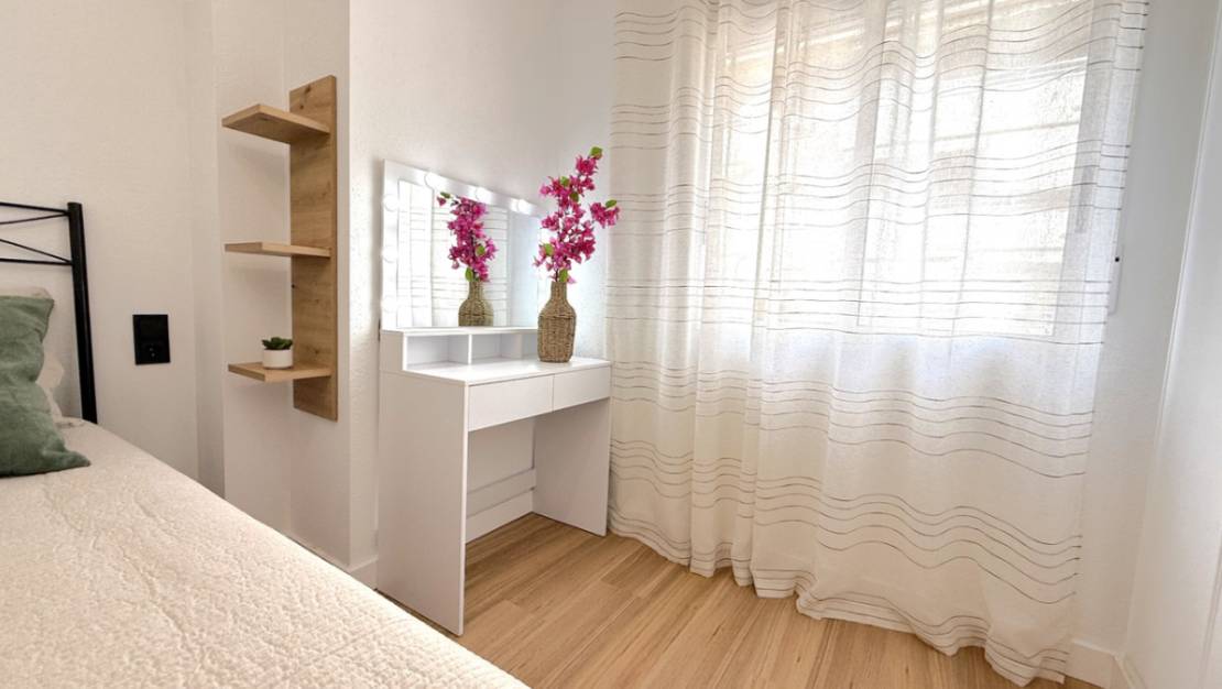 Venta - Apartment - Torrevieja - Torrevieja Centro