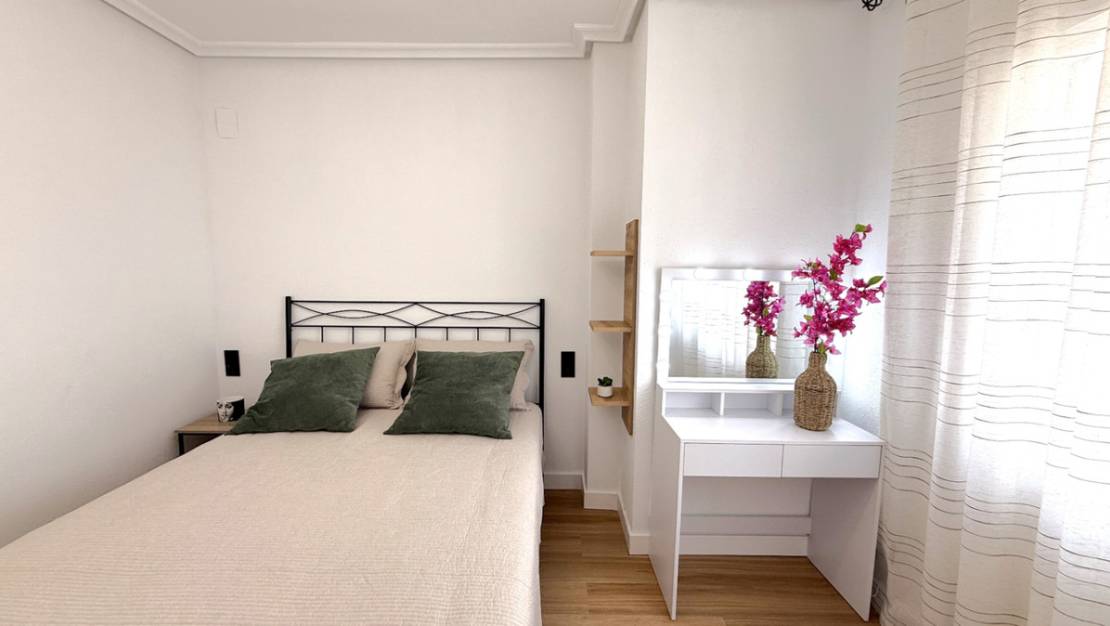 Venta - Apartment - Torrevieja - Torrevieja Centro