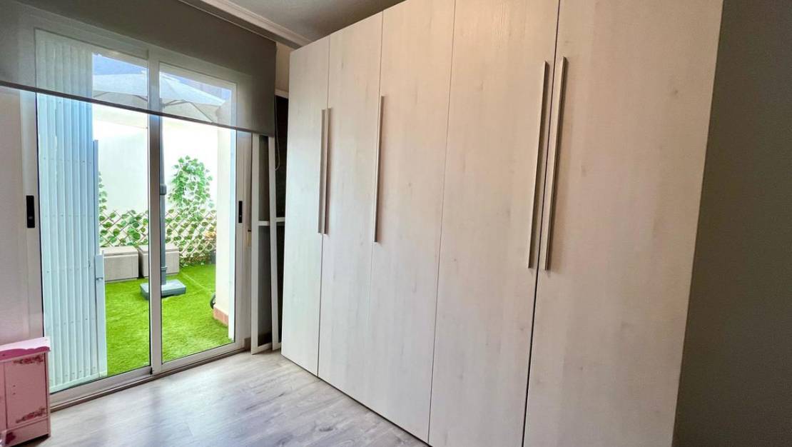 Venta - Apartment - Torrevieja - Torrevieja Centro