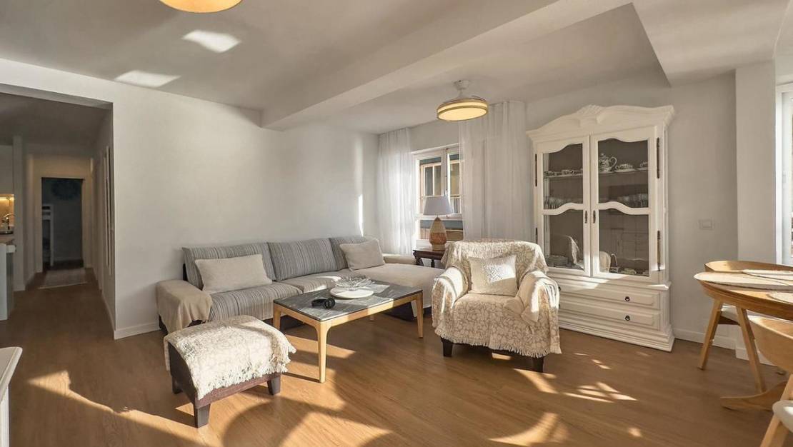 Venta - Apartment - Torrevieja - Torrevieja Centro