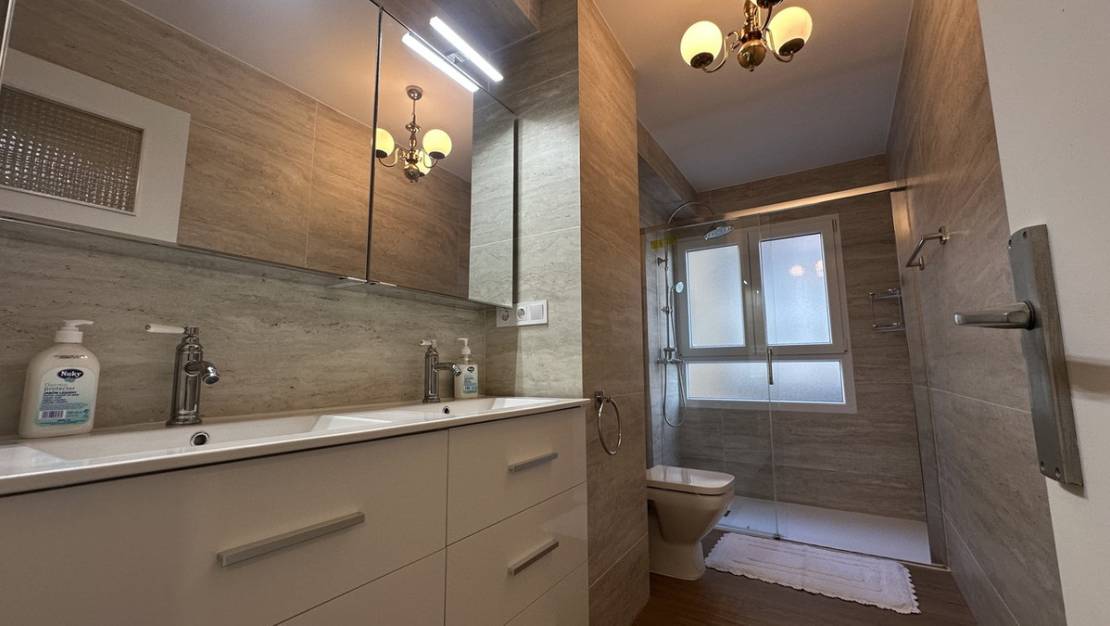 Venta - Apartment - Torrevieja - Torrevieja Centro