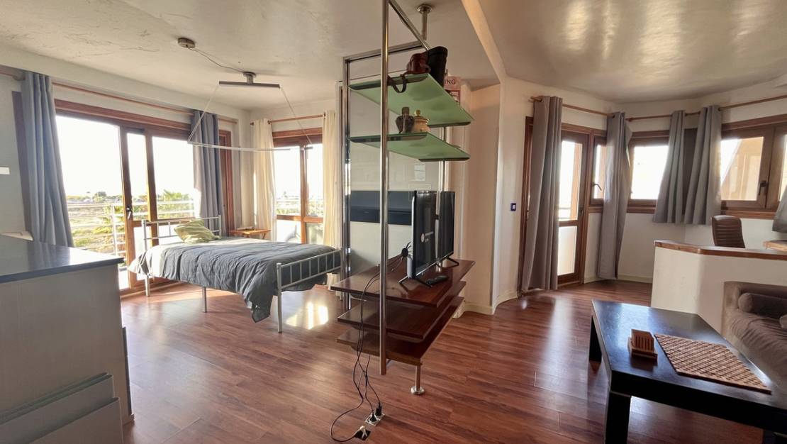 Venta - Apartment - Torrevieja - Torrevieja Centro