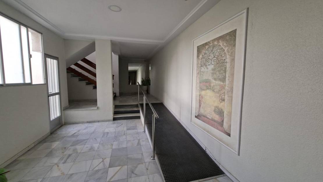 Venta - Apartment - Torrevieja - Torrevieja Centro