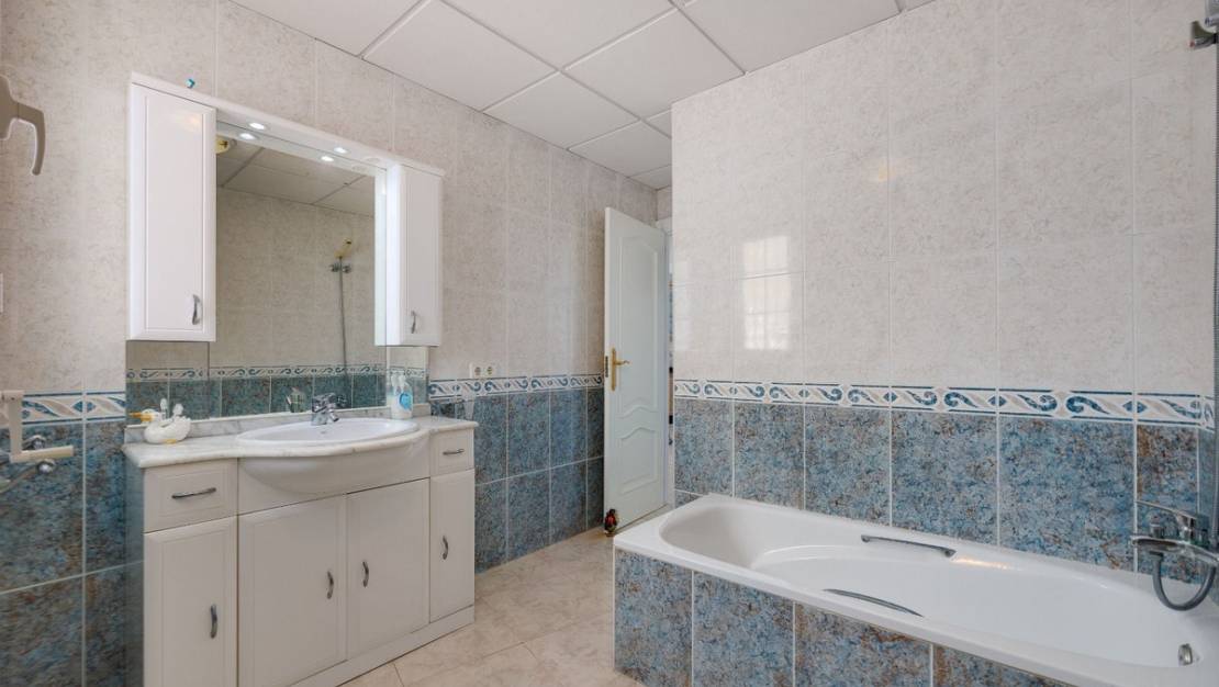 Venta - Apartment - Torrevieja - Torrevieja Centro