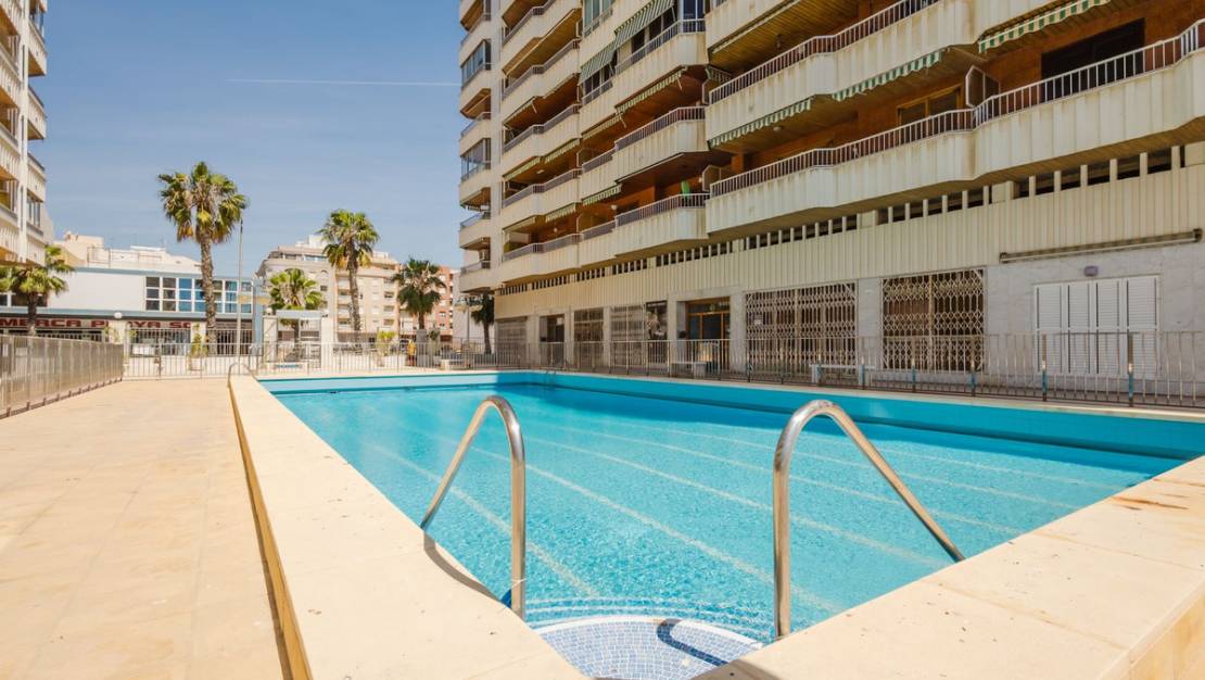Venta - Apartment - Torrevieja - Torrevieja Centro