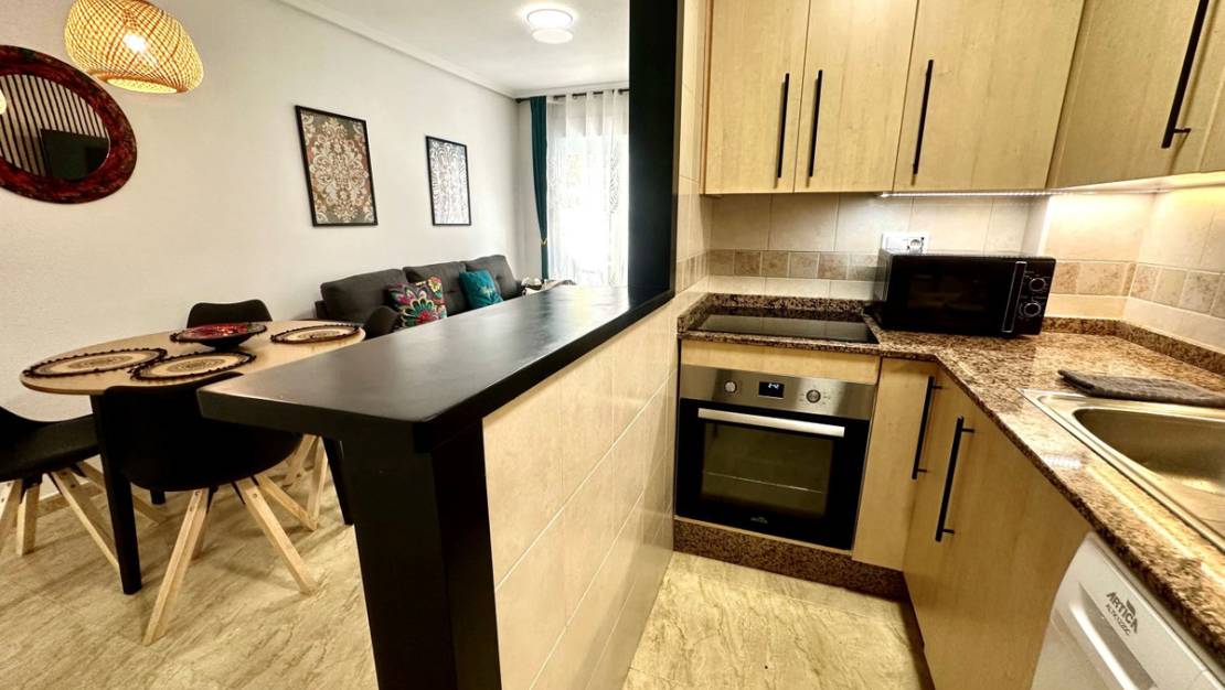 Venta - Apartment - Torrevieja - Torrevieja Centro