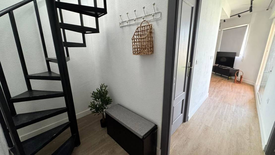 Venta - Apartment - Torrevieja - Torrevieja Centro