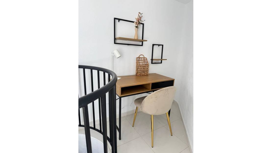 Venta - Apartment - Torrevieja - Torrevieja Centro