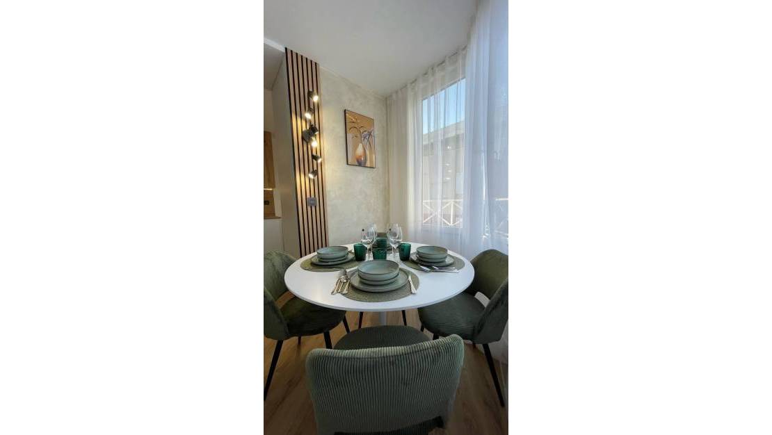 Venta - Apartment - Torrevieja - Torrevieja Centro