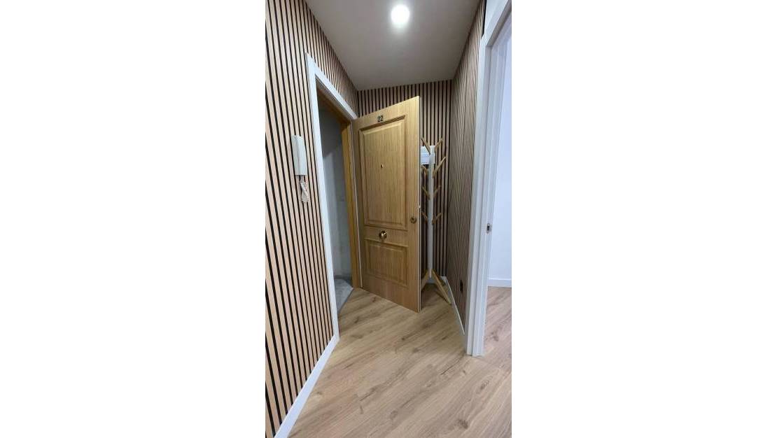 Venta - Apartment - Torrevieja - Torrevieja Centro