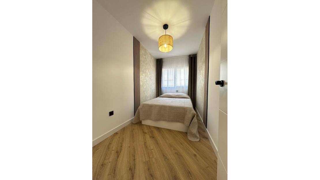 Venta - Apartment - Torrevieja - Torrevieja Centro