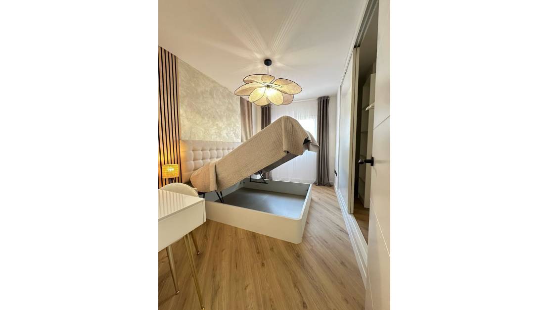 Venta - Apartment - Torrevieja - Torrevieja Centro