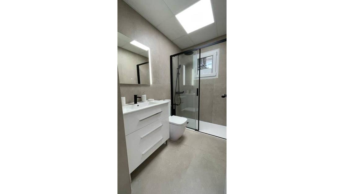 Venta - Apartment - Torrevieja - Torrevieja Centro