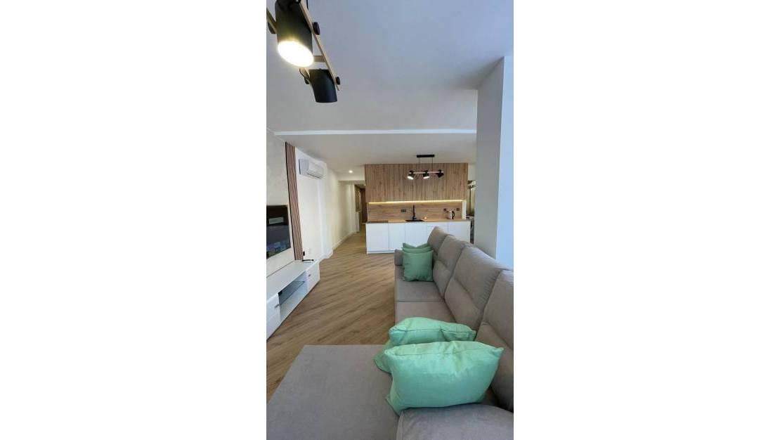 Venta - Apartment - Torrevieja - Torrevieja Centro