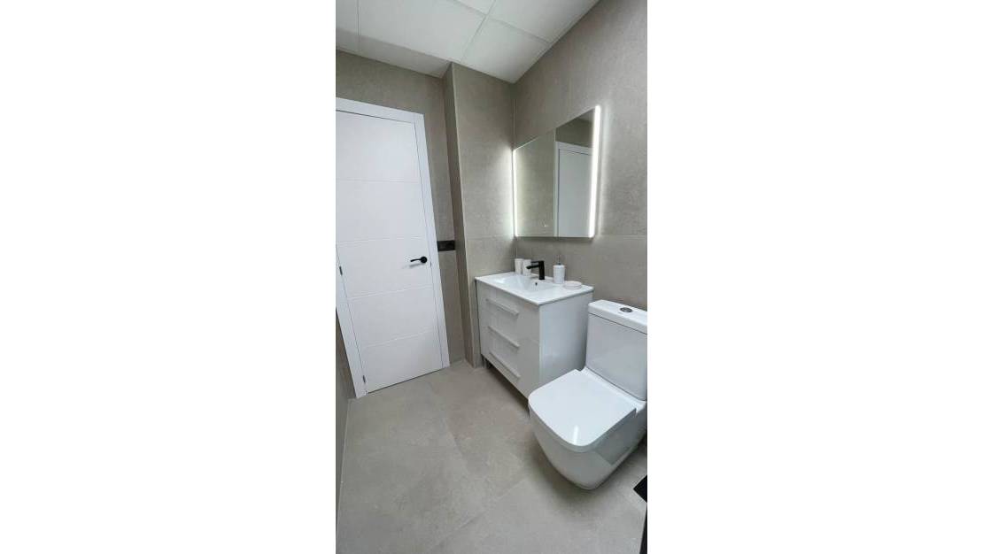 Venta - Apartment - Torrevieja - Torrevieja Centro