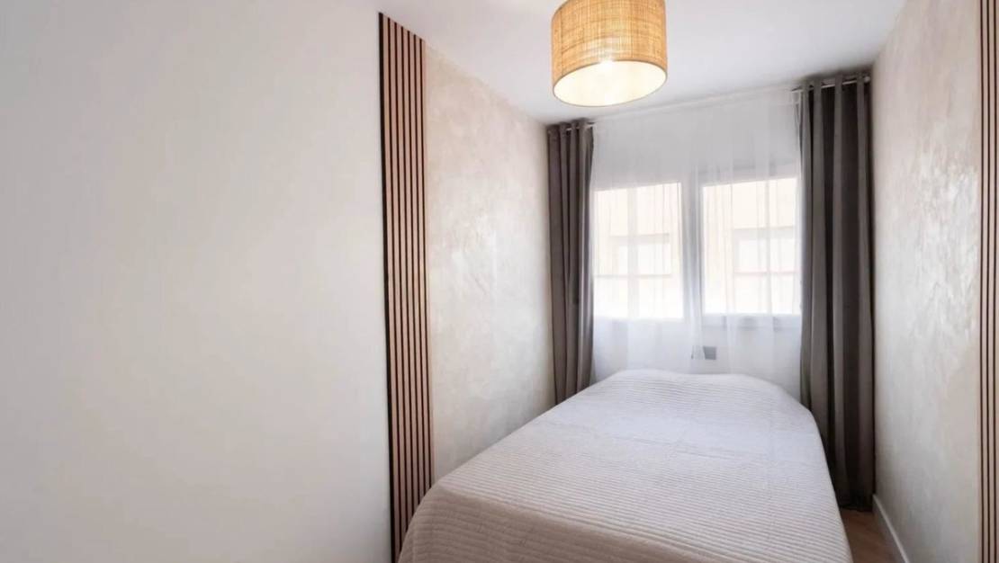 Venta - Apartment - Torrevieja - Torrevieja Centro