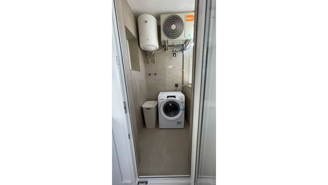 Venta - Apartment - Torrevieja - Torrevieja Centro