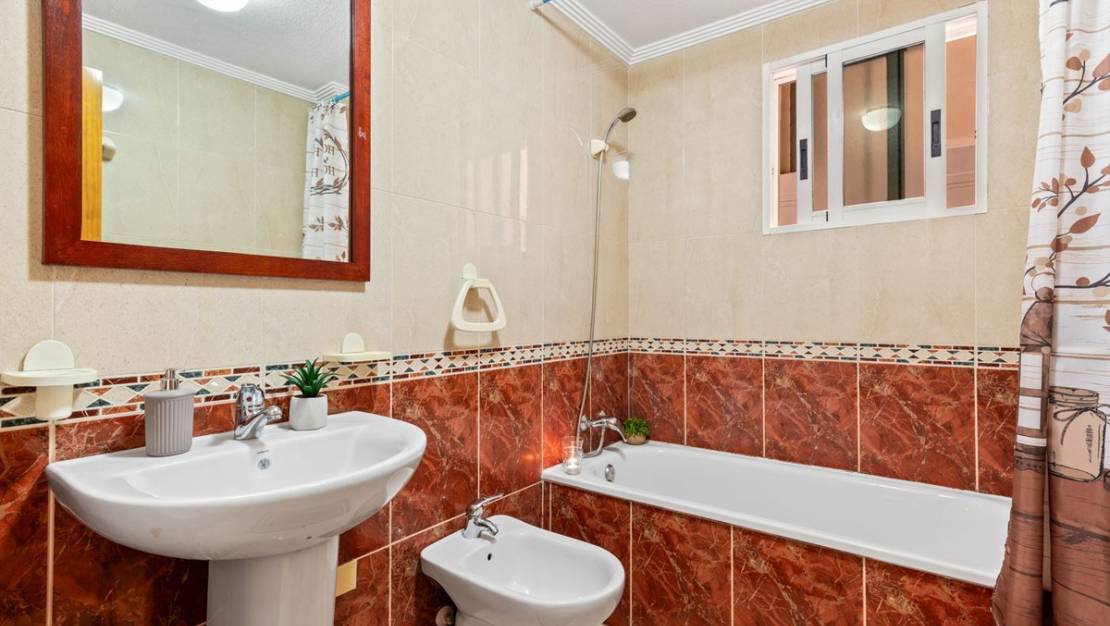 Venta - Apartment - Torrevieja - Torrevieja Centro