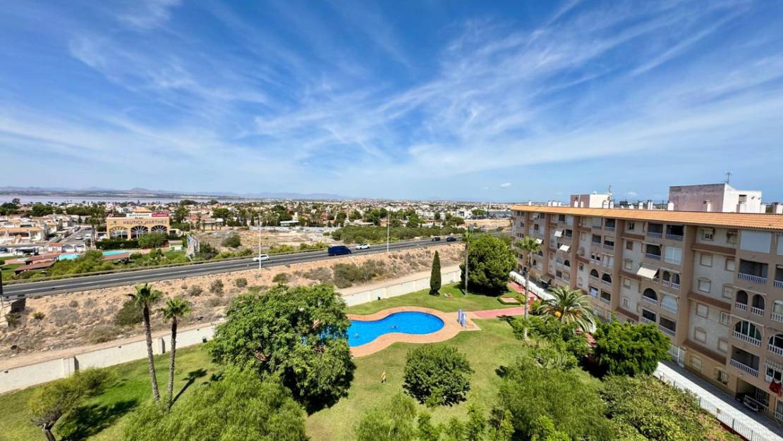 Venta - Apartment - Torrevieja - Torrevieja Centro