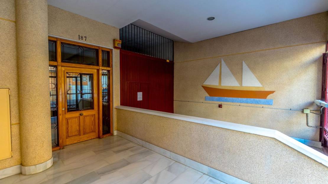 Venta - Apartment - Torrevieja - Torrevieja Centro