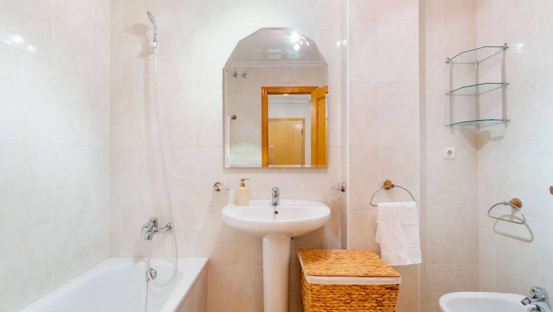 Venta - Apartment - Torrevieja - Torrevieja Centro