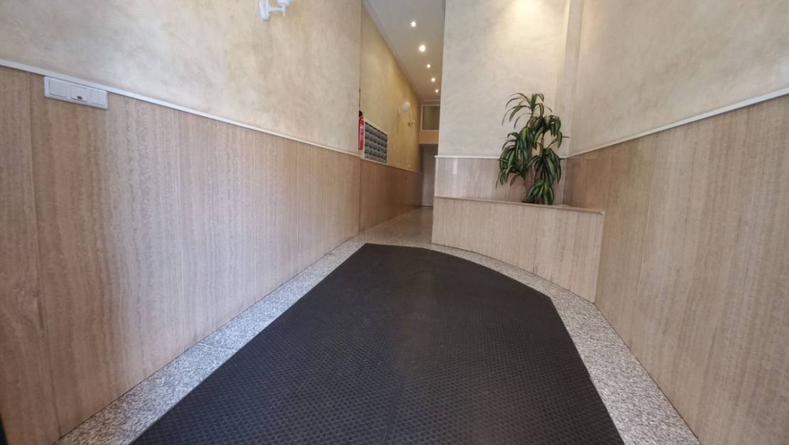 Venta - Apartment - Torrevieja - Torrevieja Centro