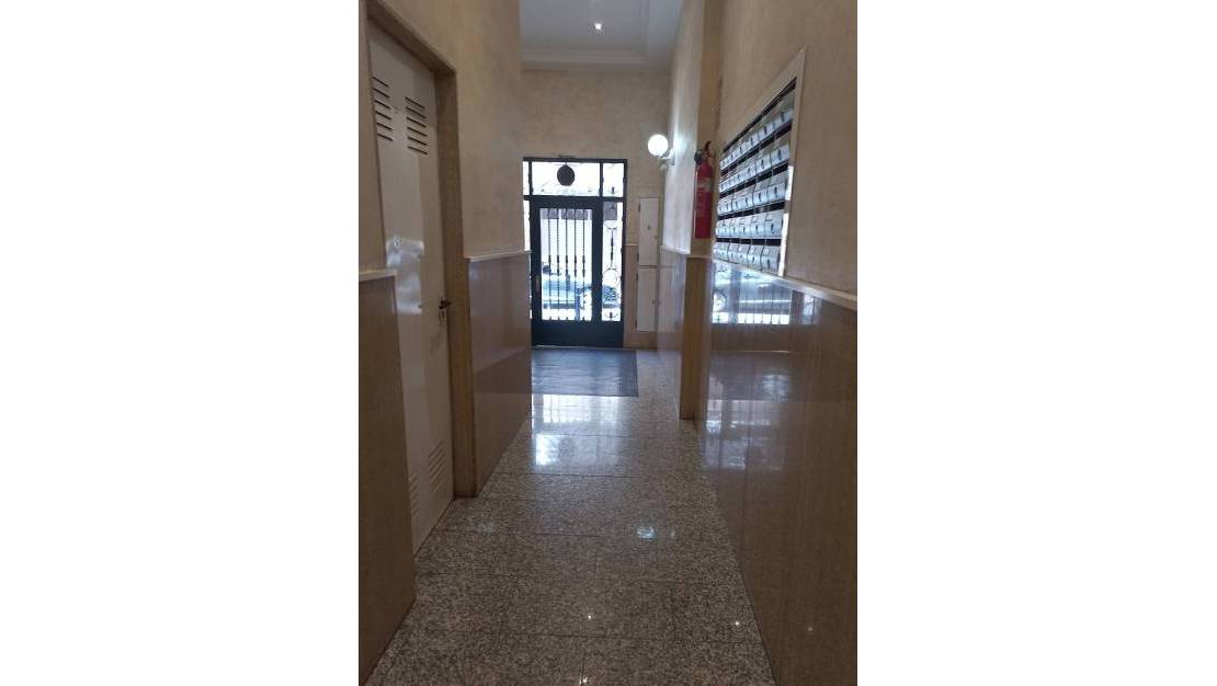 Venta - Apartment - Torrevieja - Torrevieja Centro