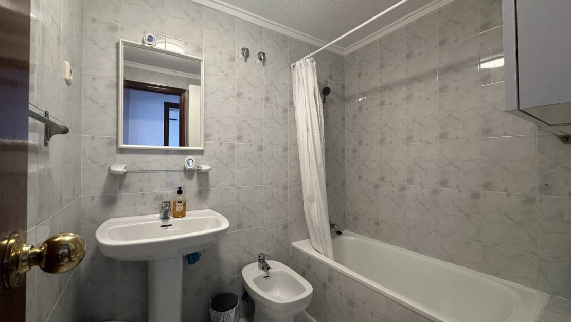 Venta - Apartment - Torrevieja - Torrevieja Centro