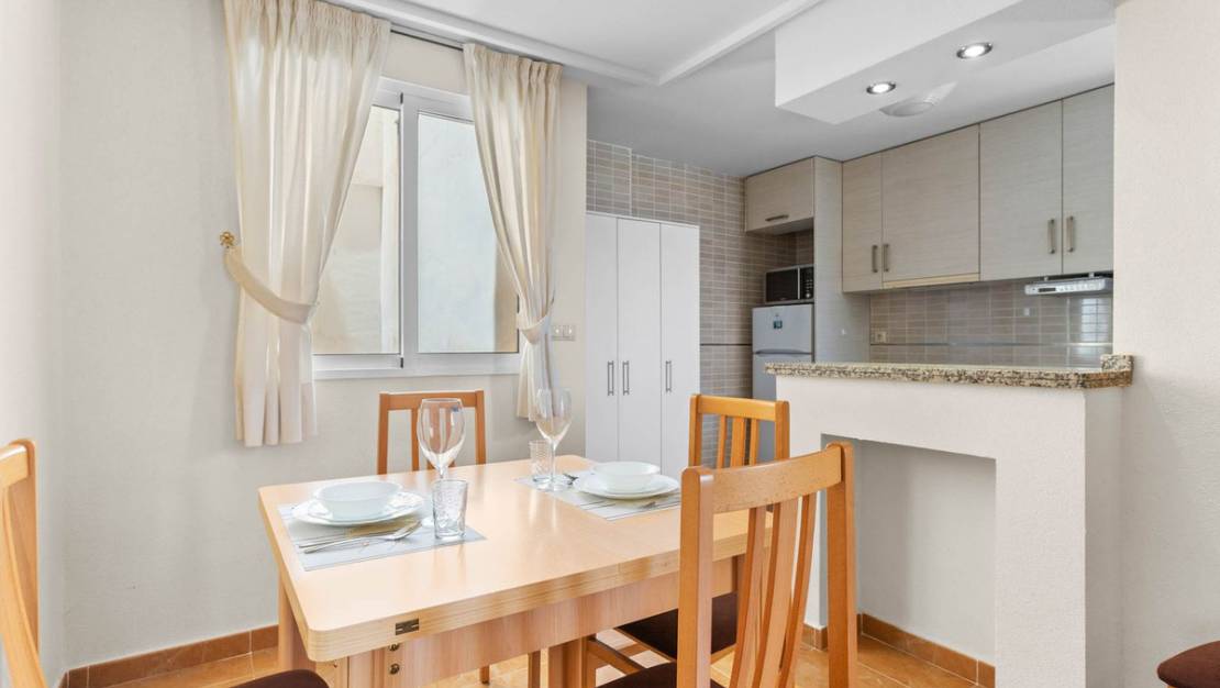 Venta - Apartment - Torrevieja - Torrevieja Centro