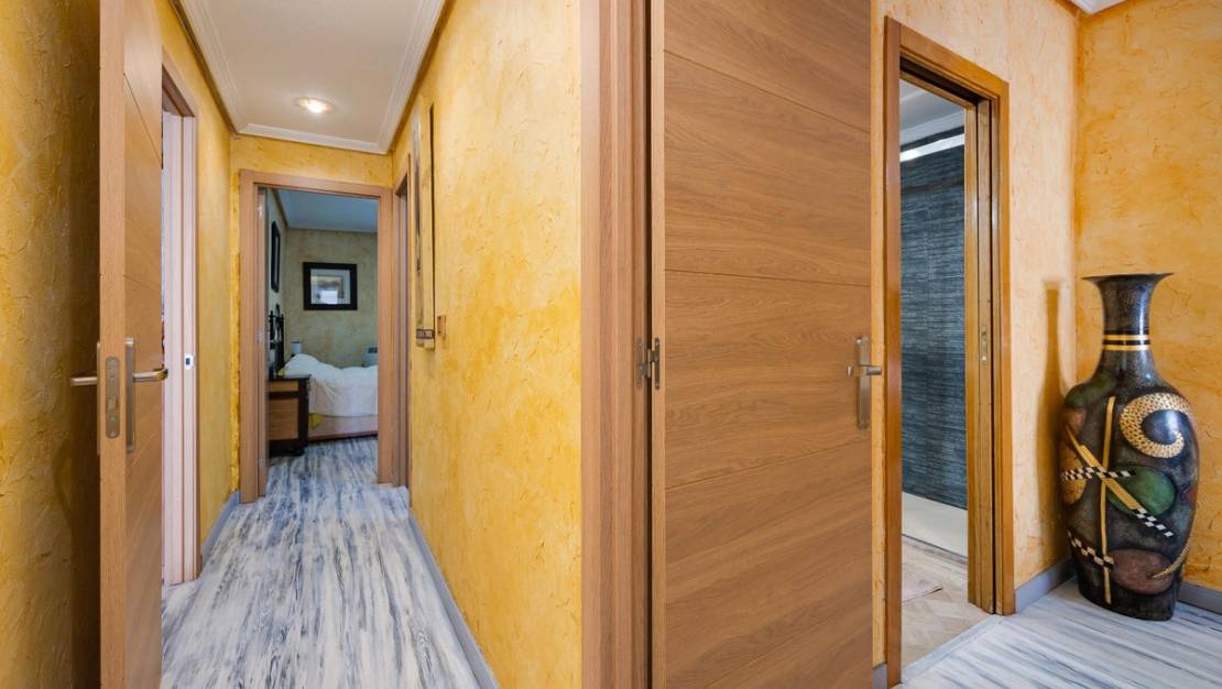 Venta - Apartment - Torrevieja - Torrevieja Centro