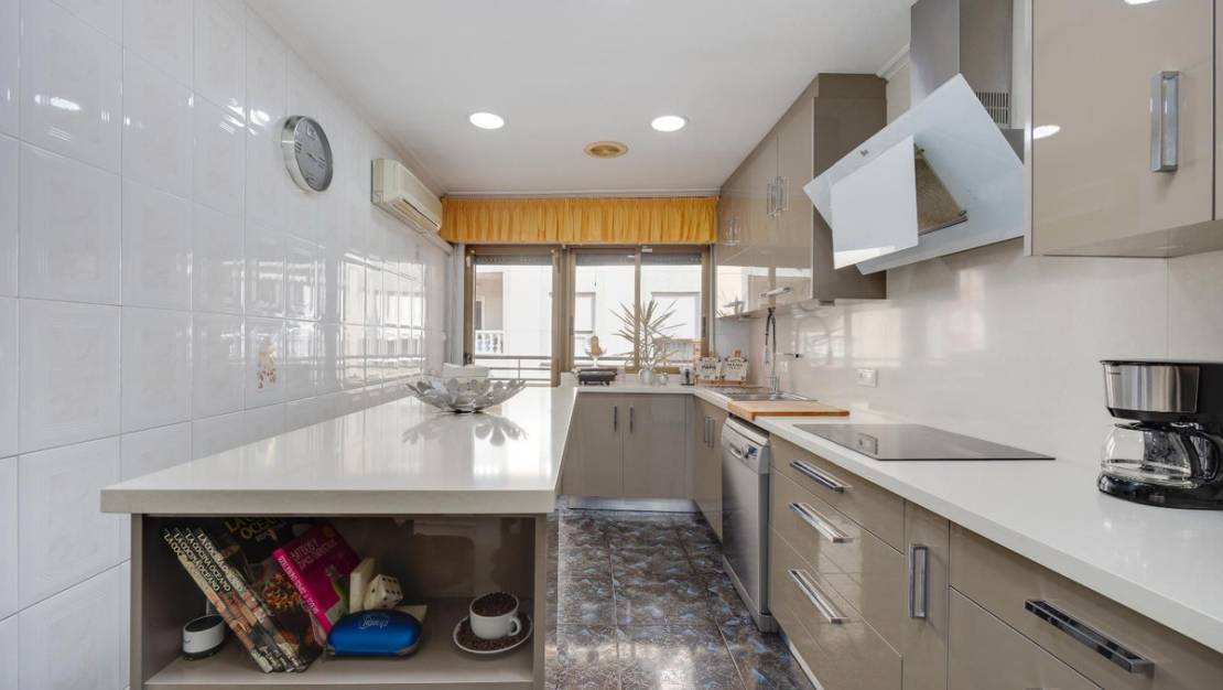 Venta - Apartment - Torrevieja - Torrevieja Centro