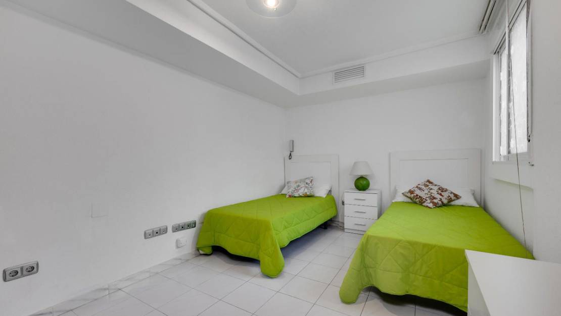 Venta - Apartment - Torrevieja - Torrevieja Centro