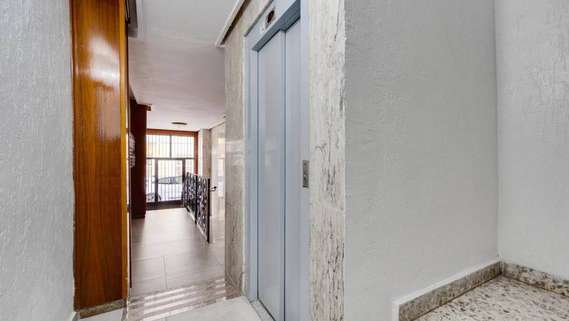 Venta - Apartment - Torrevieja - Torrevieja Centro