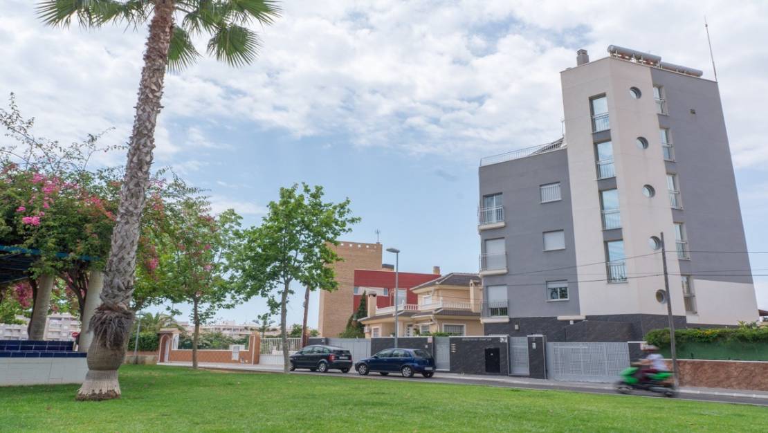 Venta - Apartment - Torrevieja - Torrevieja Centro
