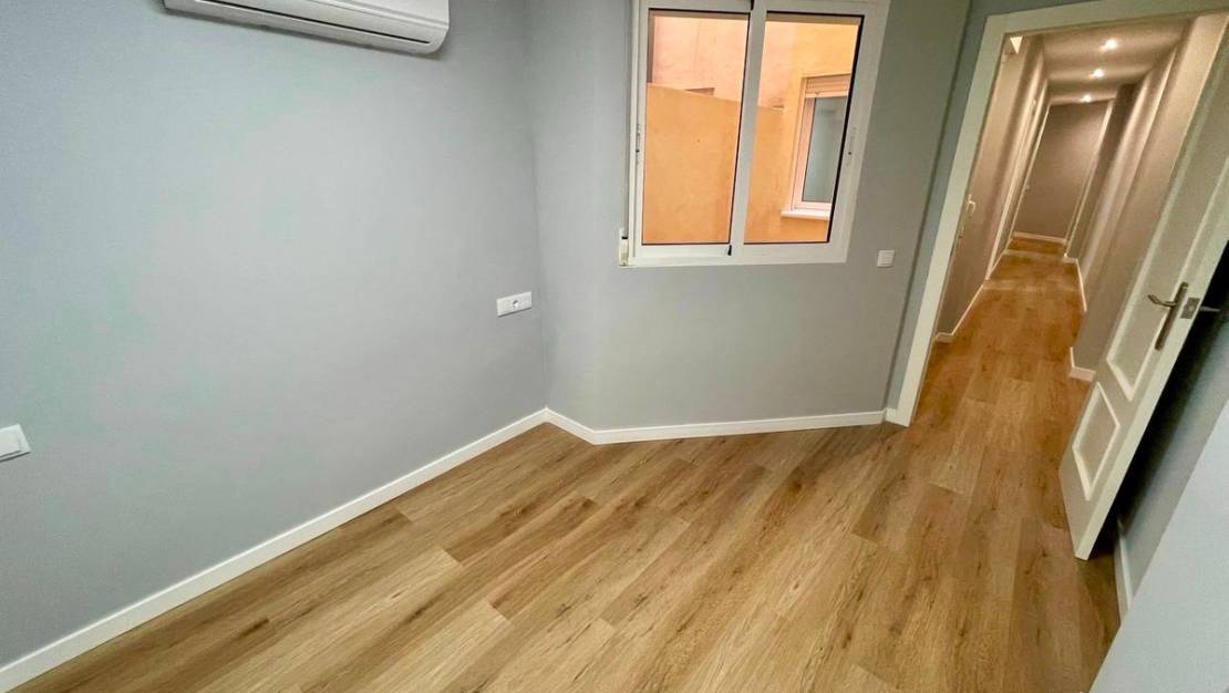 Venta - Apartment - Torrevieja - Torrevieja Centro