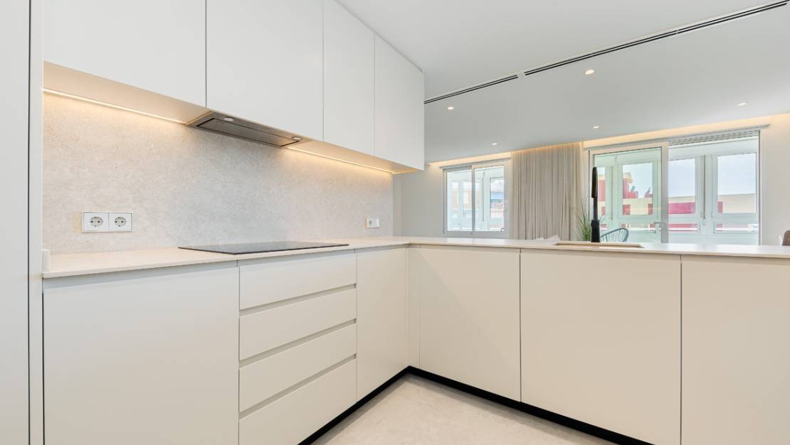 Venta - Apartment - Torrevieja - Torrevieja Centro