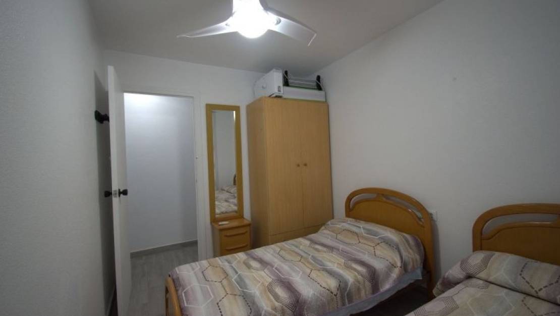Venta - Apartment - Torrevieja - Torrevieja Centro