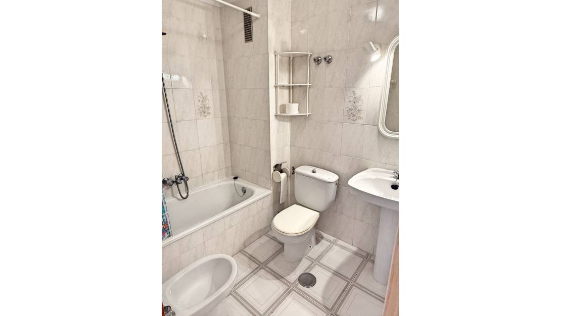 Venta - Apartment - Torrevieja - Torrevieja Centro