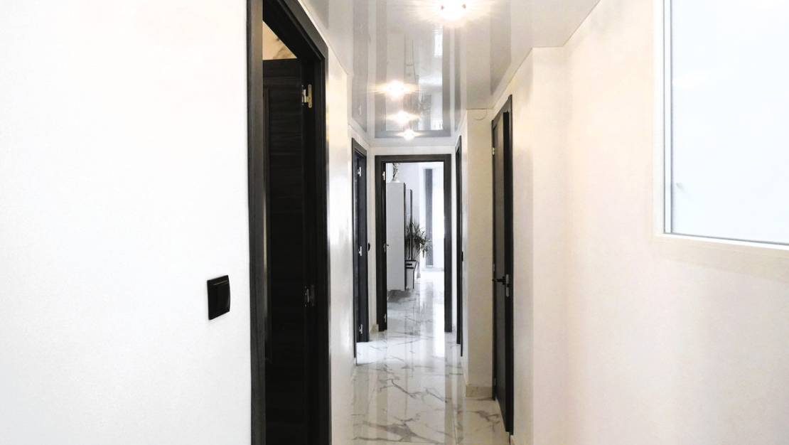 Venta - Apartment - Torrevieja - Torrevieja Centro