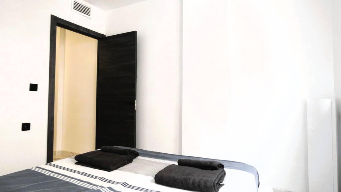 Venta - Apartment - Torrevieja - Torrevieja Centro