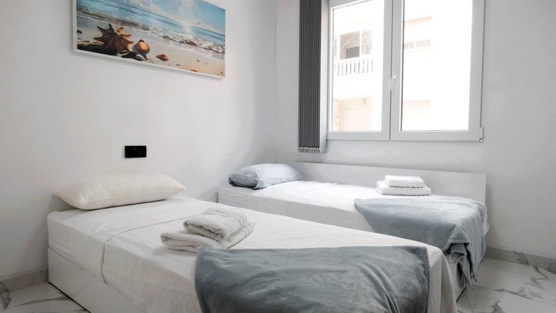 Venta - Apartment - Torrevieja - Torrevieja Centro