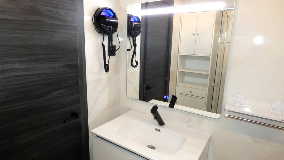 Venta - Apartment - Torrevieja - Torrevieja Centro